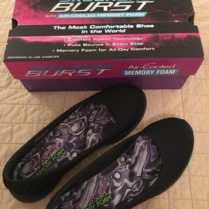 NWOT Skechers